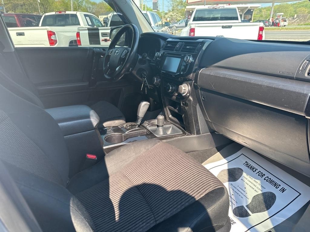 Toyota 4Runner 4WD 4dr V6 Trail Premium (Natl) 2015