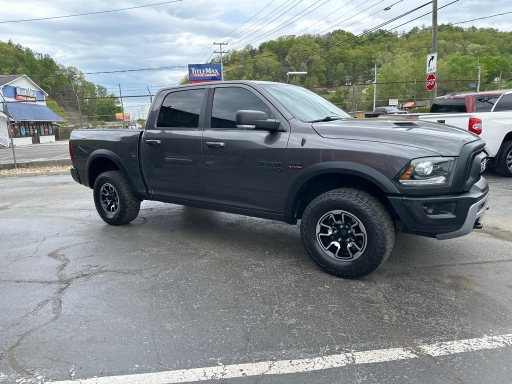 RAM 1500 4WD Crew Cab 140.5" Rebel 2016