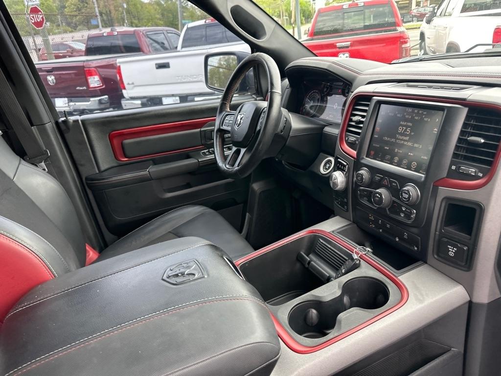 RAM 1500 4WD Crew Cab 140.5" Rebel 2016