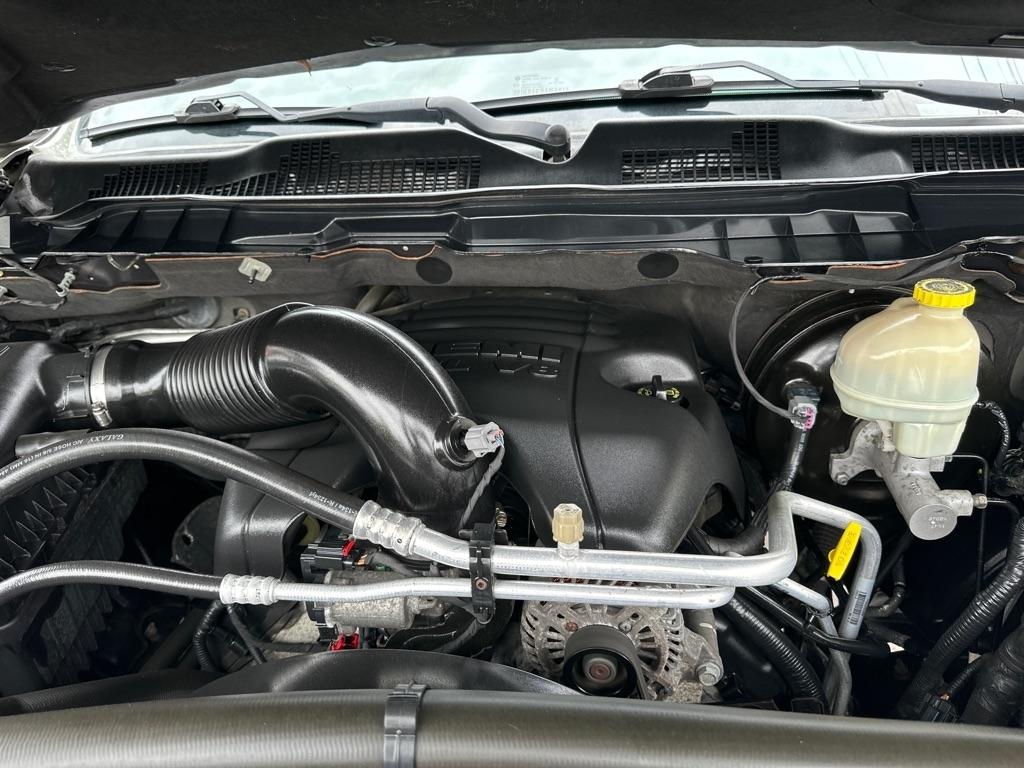 RAM 1500 4WD Crew Cab 140.5" Rebel 2016