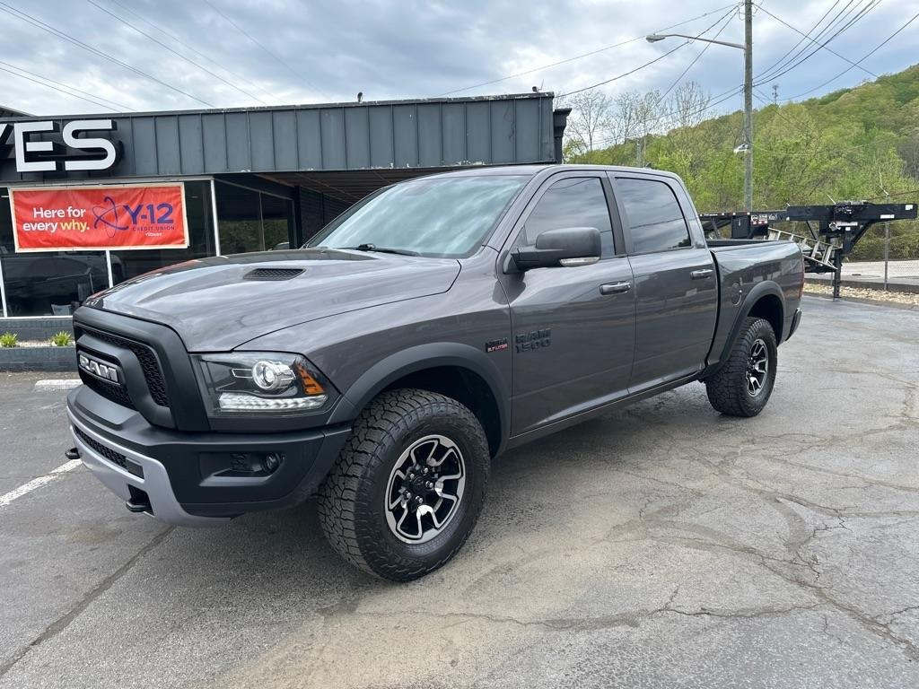 RAM 1500 4WD Crew Cab 140.5" Rebel 2016