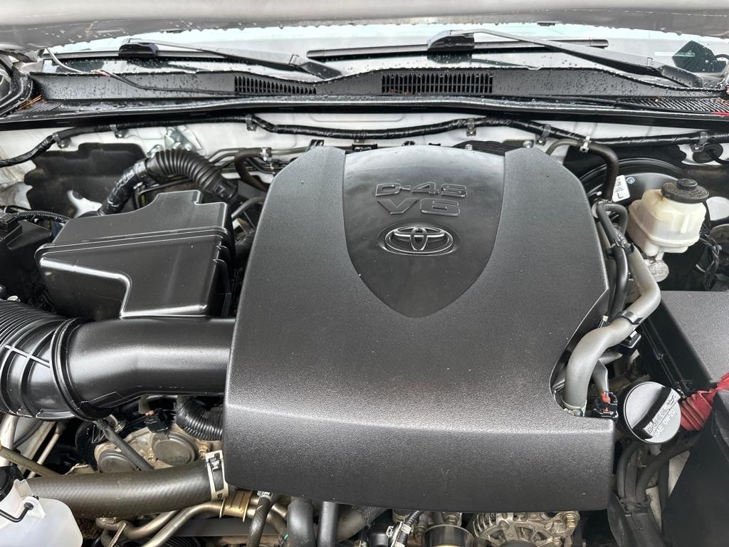Toyota Tacoma 4WD TRD Off Road Double Cab 5' Bed V6 MT (Natl) 2020