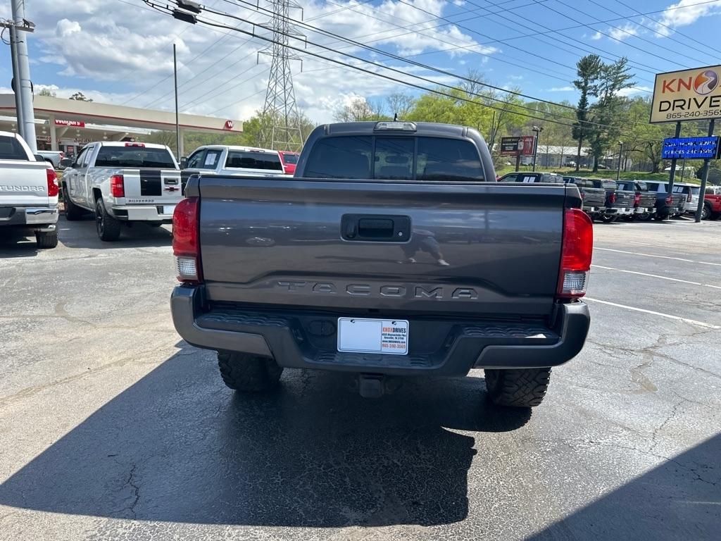 Toyota Tacoma 4WD Double Cab LB V6 AT TRD Off Road (Natl) 2016