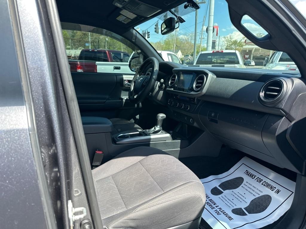 Toyota Tacoma 4WD Double Cab LB V6 AT TRD Off Road (Natl) 2016