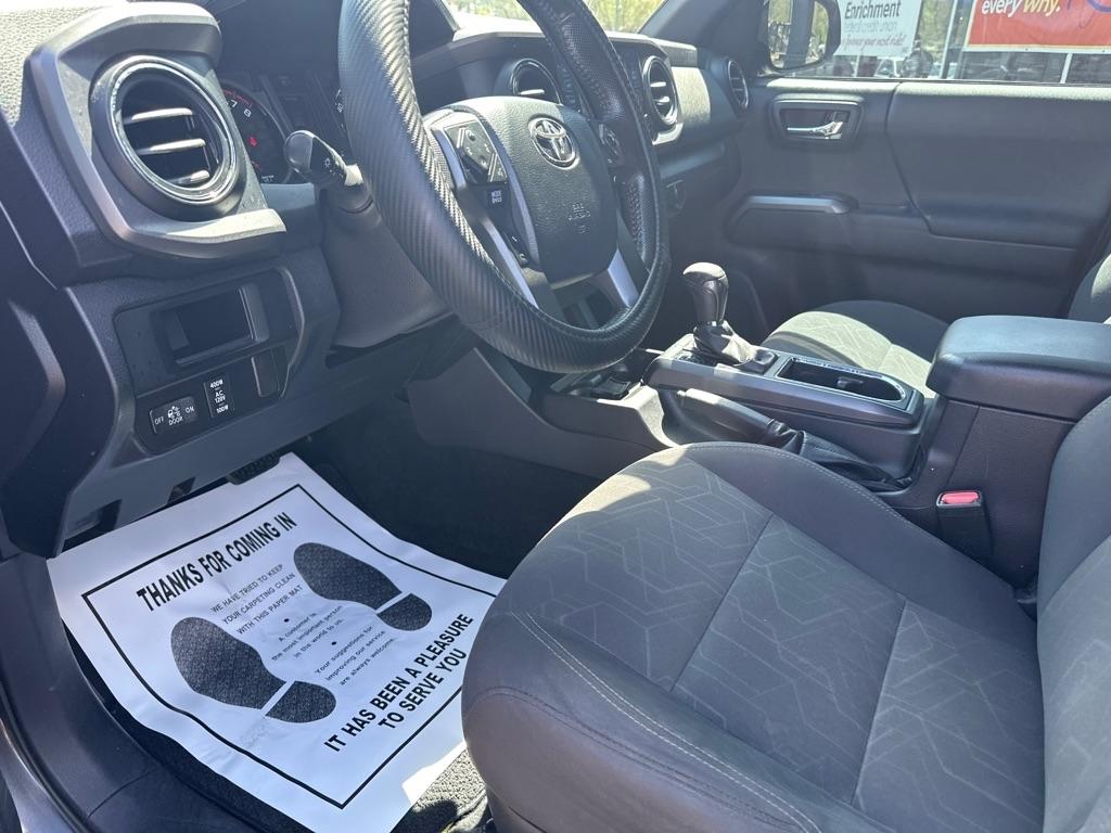 Toyota Tacoma 4WD Double Cab LB V6 AT TRD Off Road (Natl) 2016