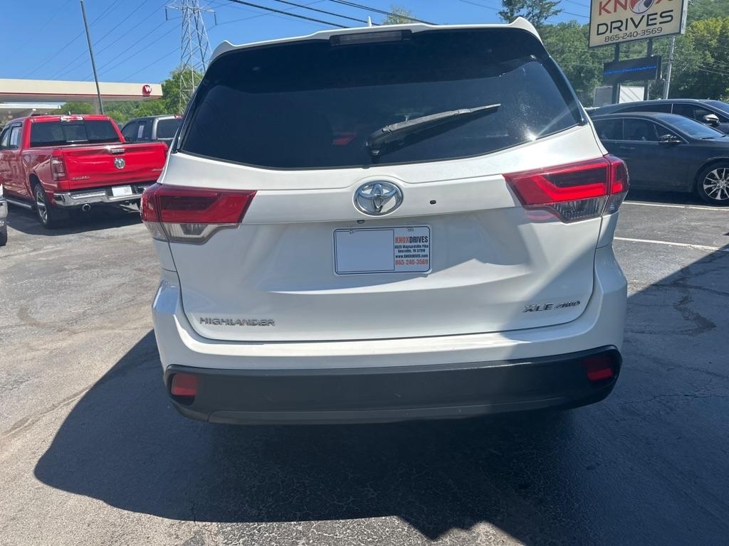 Toyota Highlander XLE V6 AWD (Natl) 2017