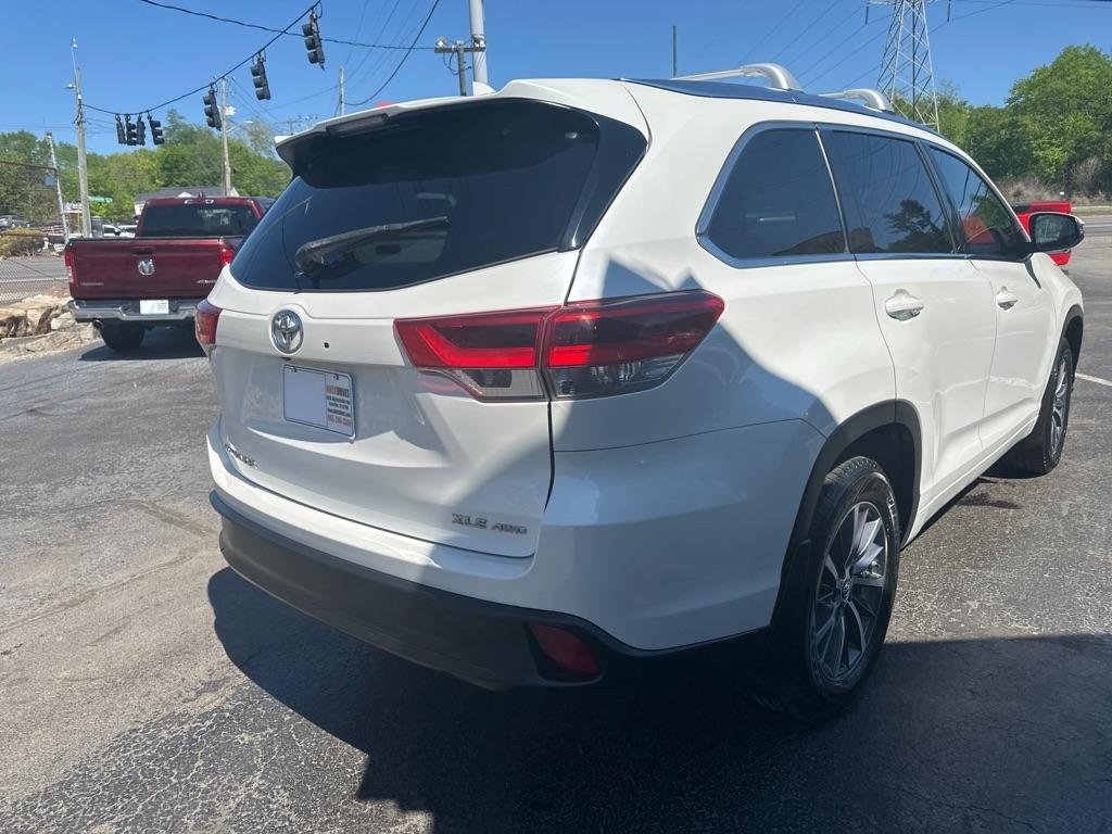 Toyota Highlander XLE V6 AWD (Natl) 2017