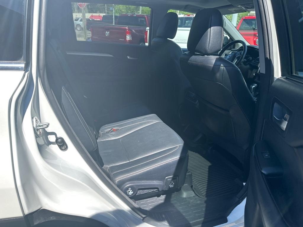 Toyota Highlander XLE V6 AWD (Natl) 2017