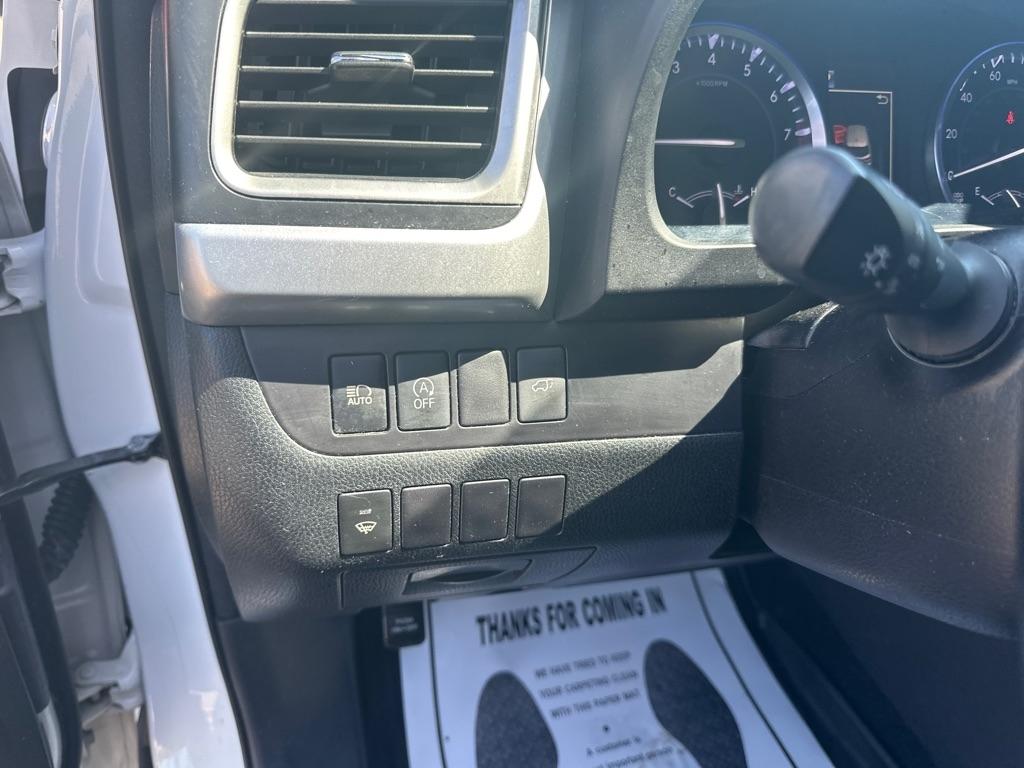 Toyota Highlander XLE V6 AWD (Natl) 2017