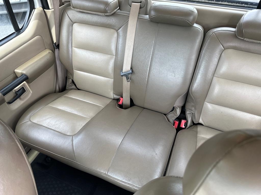 Ford Explorer Sport Trac 4dr 126" WB XLT Premium 2005
