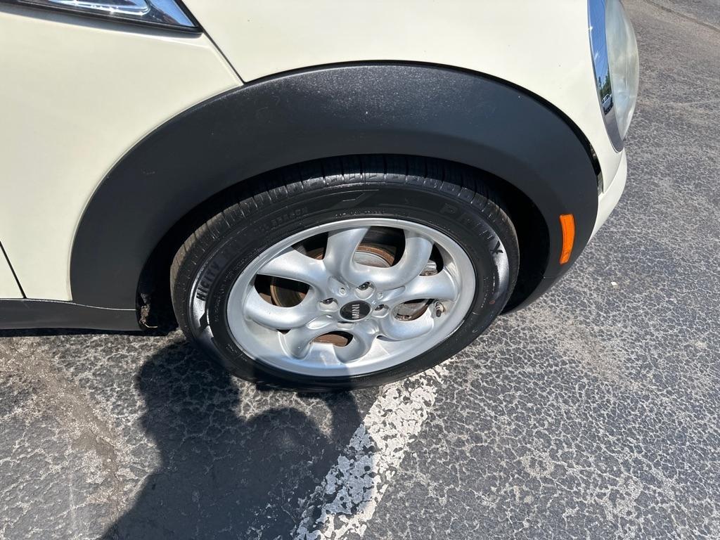 MINI Cooper Clubman 2dr Cpe S 2011