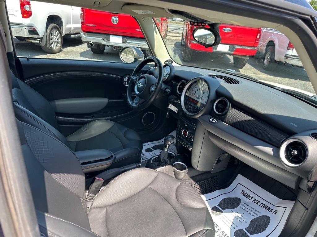 MINI Cooper Clubman 2dr Cpe S 2011