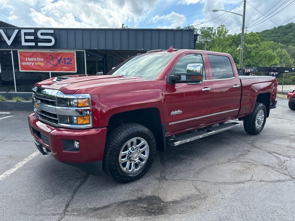 2018 Chevrolet Silverado 3500HD 4WD Crew Cab 153.7" High Country