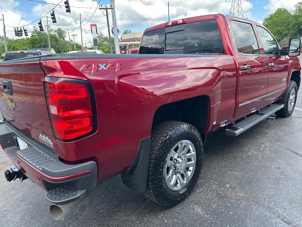 Chevrolet Silverado 3500HD 4WD Crew Cab 153.7" High Country 2018