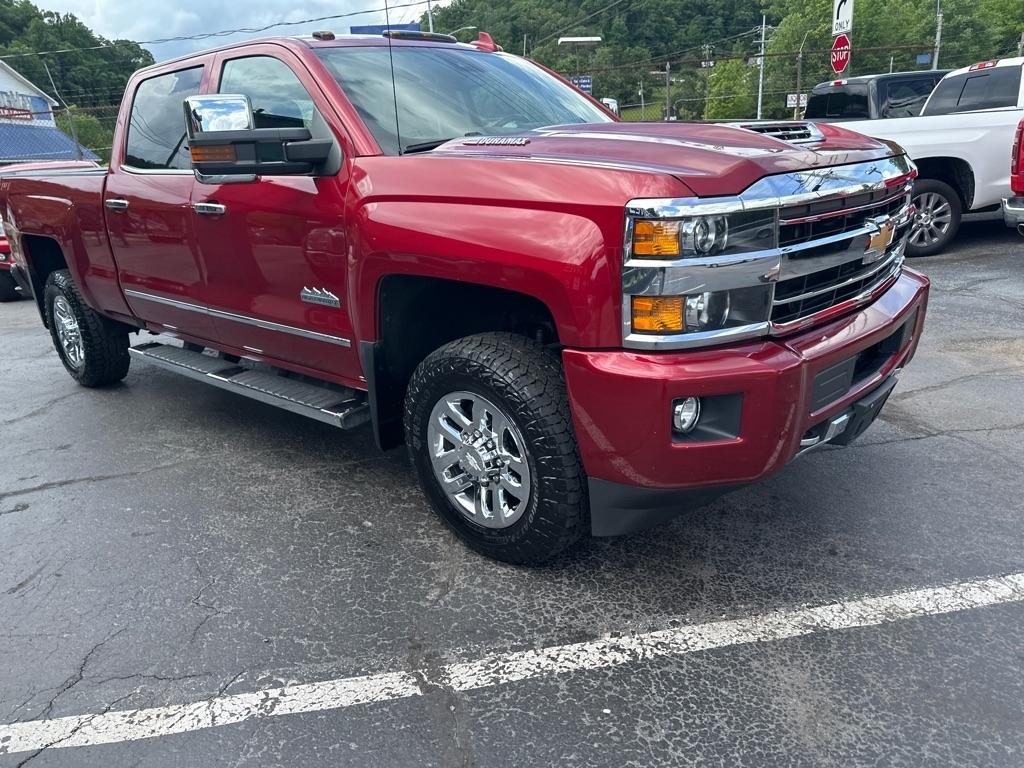 Chevrolet Silverado 3500HD 4WD Crew Cab 153.7" High Country 2018