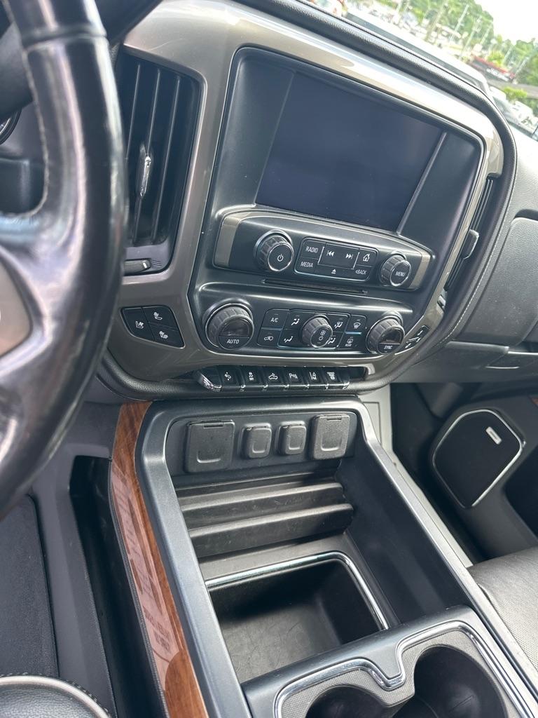 Chevrolet Silverado 3500HD 4WD Crew Cab 153.7" High Country 2018
