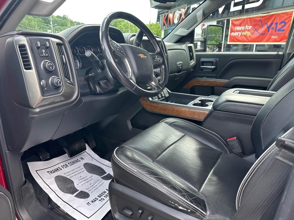 Chevrolet Silverado 3500HD 4WD Crew Cab 153.7" High Country 2018