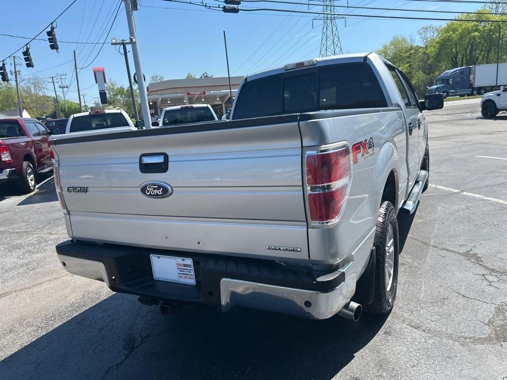 Ford F-150 4WD SuperCrew 145" Platinum 2011