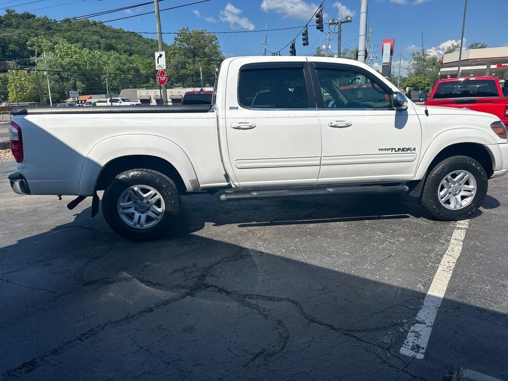 Toyota Tundra DoubleCab V8 SR5 4WD (Natl) 2005