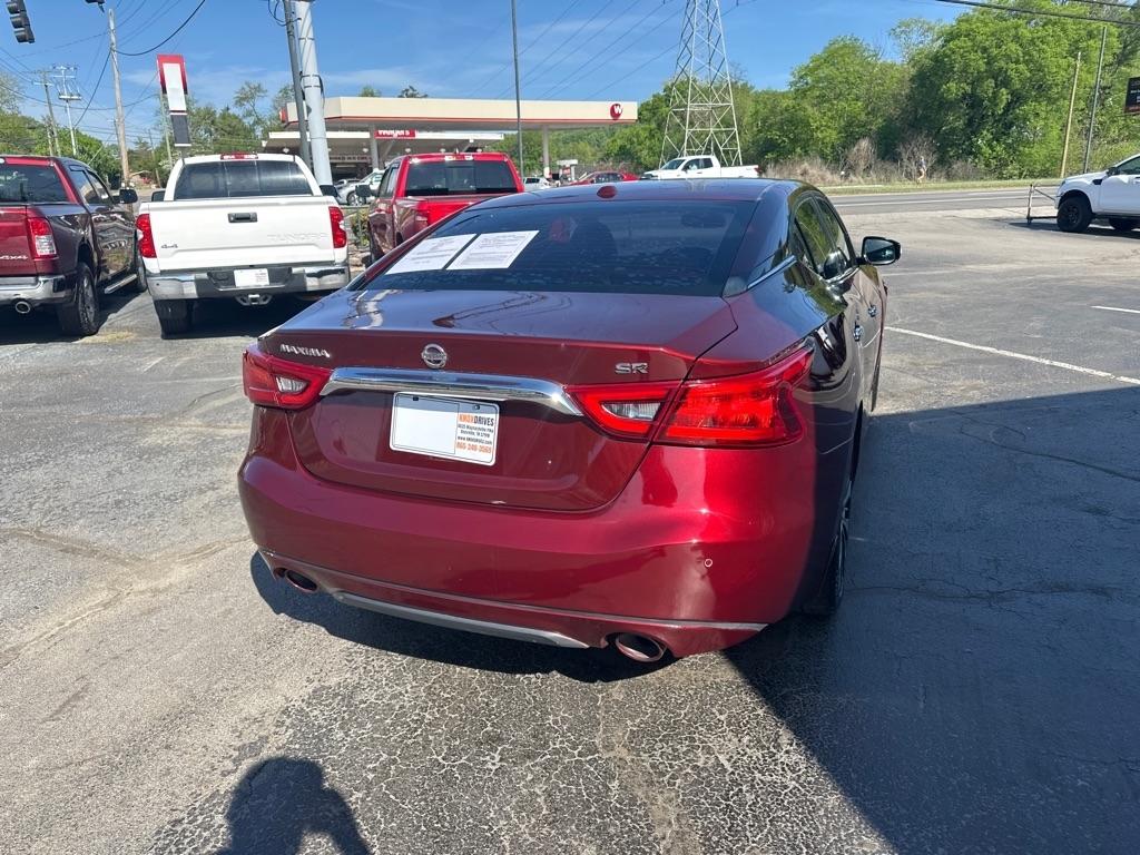 Nissan Maxima 4dr Sdn 3.5 SR 2016