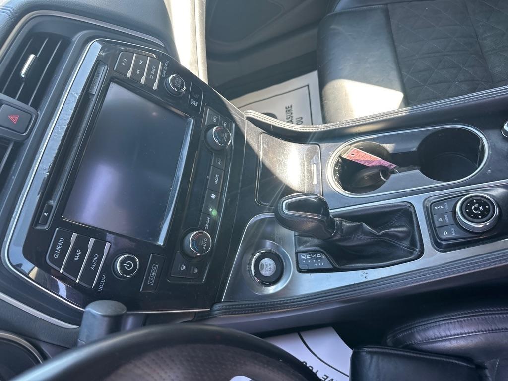 Nissan Maxima 4dr Sdn 3.5 SR 2016