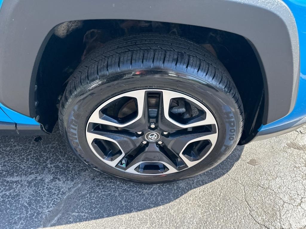 Toyota RAV4 Adventure AWD (Natl) 2019