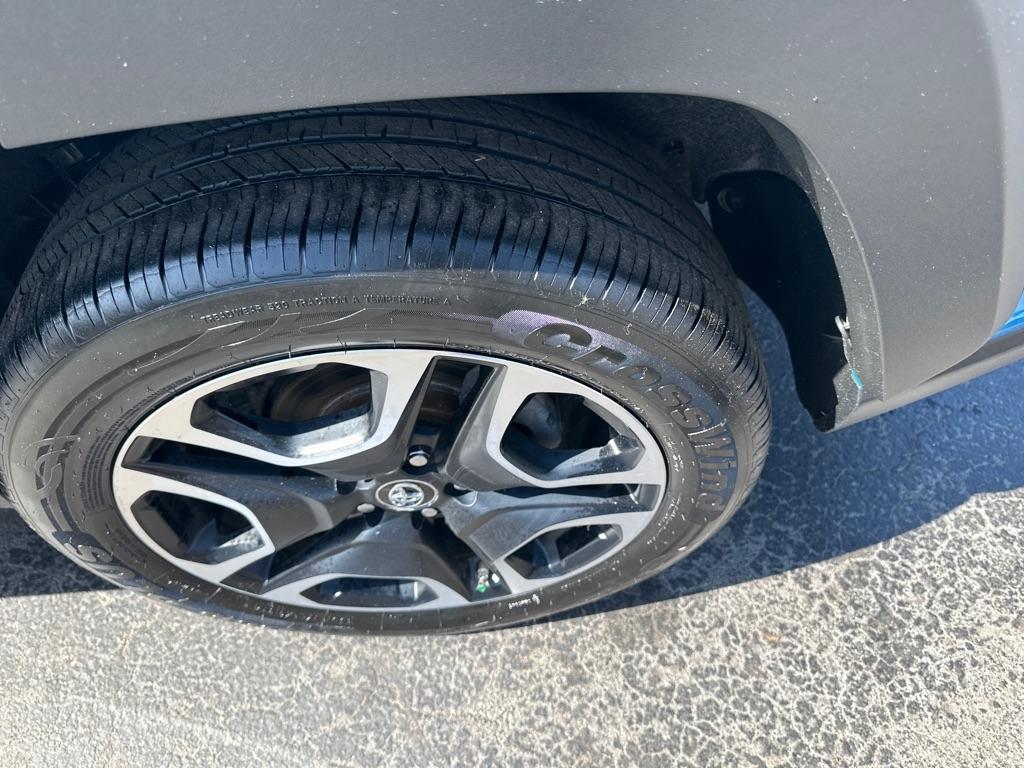 Toyota RAV4 Adventure AWD (Natl) 2019