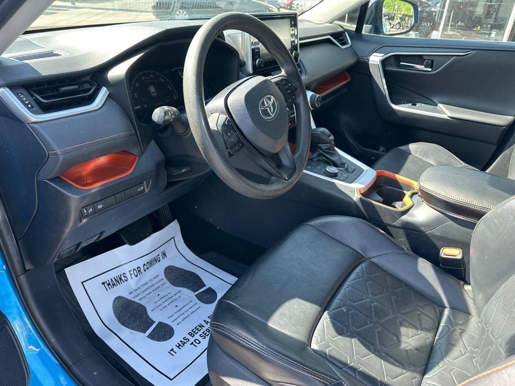 Toyota RAV4 Adventure AWD (Natl) 2019