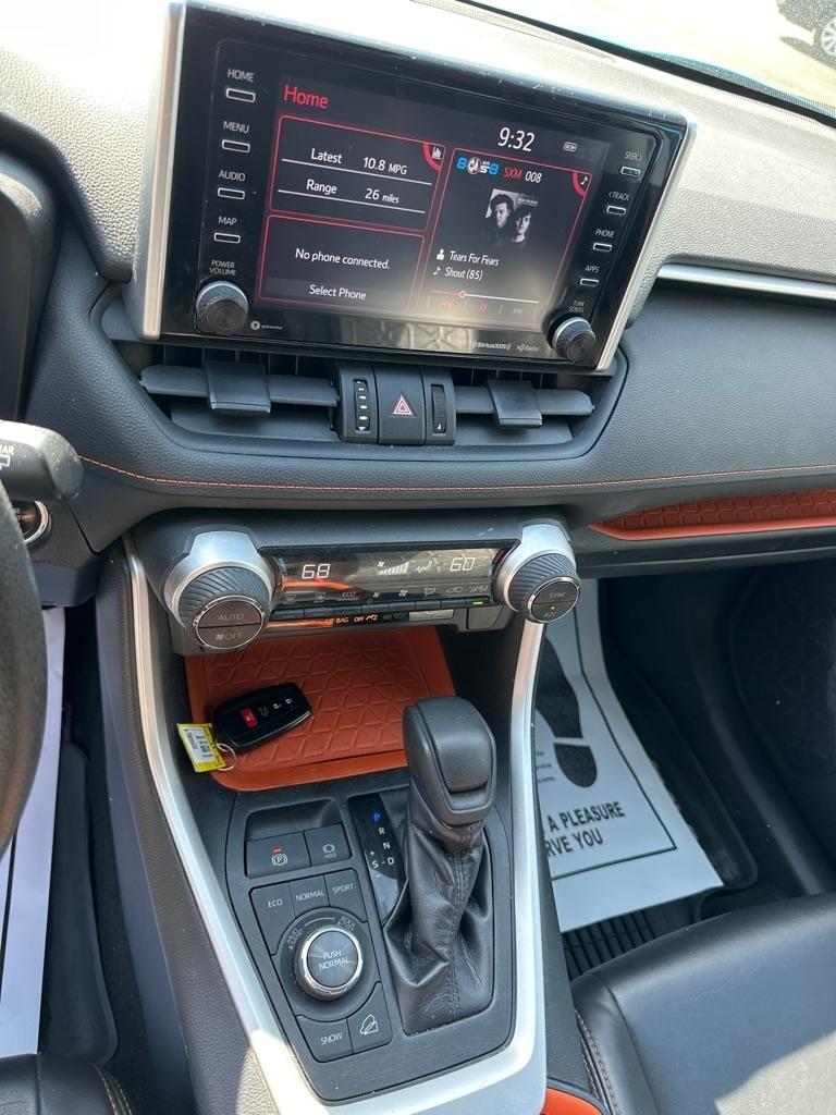 Toyota RAV4 Adventure AWD (Natl) 2019