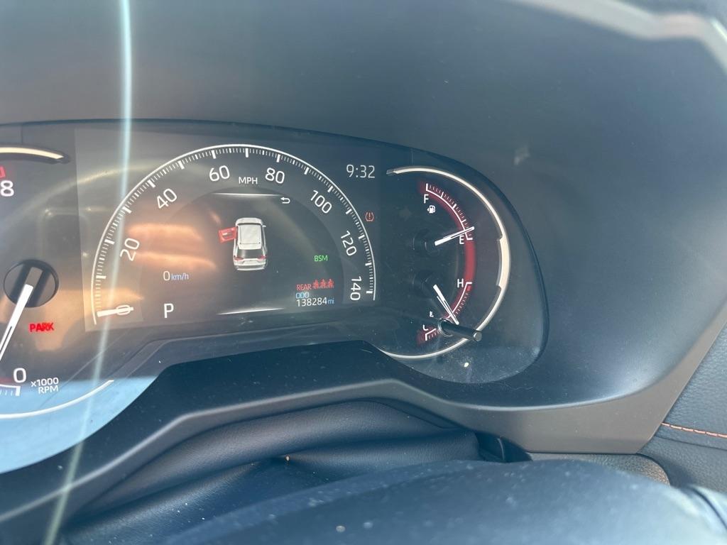 Toyota RAV4 Adventure AWD (Natl) 2019