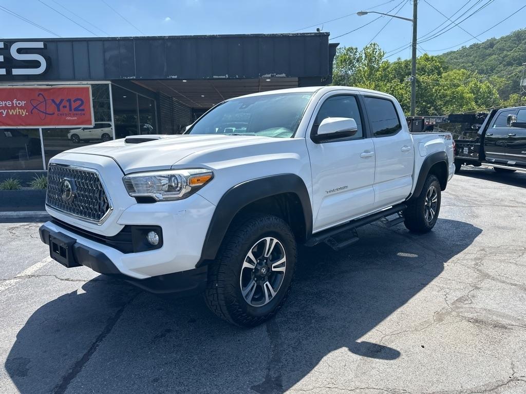 Toyota Tacoma TRD Off Road Double Cab 5' Bed V6 4x4 MT (Natl) 2018