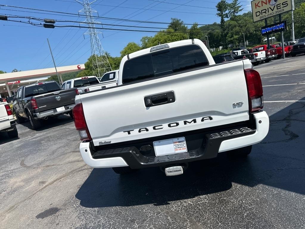 Toyota Tacoma TRD Off Road Double Cab 5' Bed V6 4x4 MT (Natl) 2018