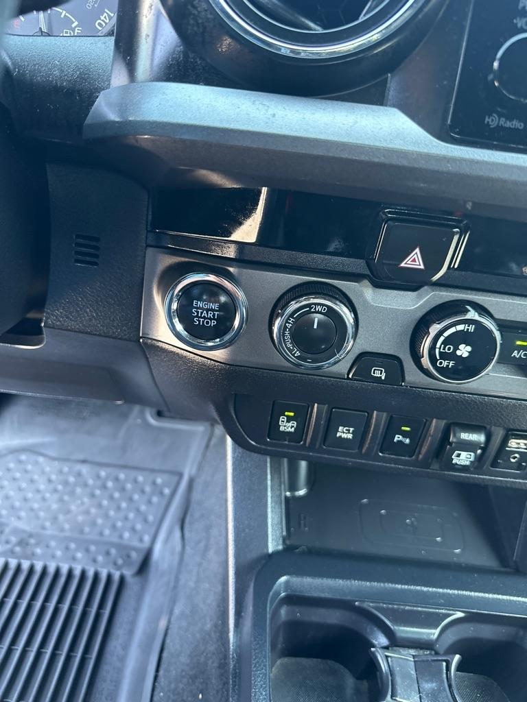 Toyota Tacoma TRD Off Road Double Cab 5' Bed V6 4x4 MT (Natl) 2018