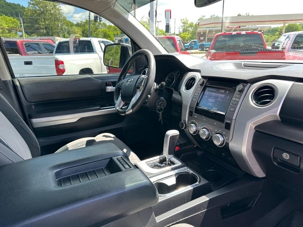 Toyota Tundra 4WD Truck CrewMax 5.7L V8 6-Spd AT TRD Pro (Natl) 2015