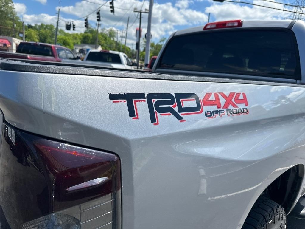 Toyota Tundra 4WD Truck CrewMax 5.7L V8 6-Spd AT TRD Pro (Natl) 2015