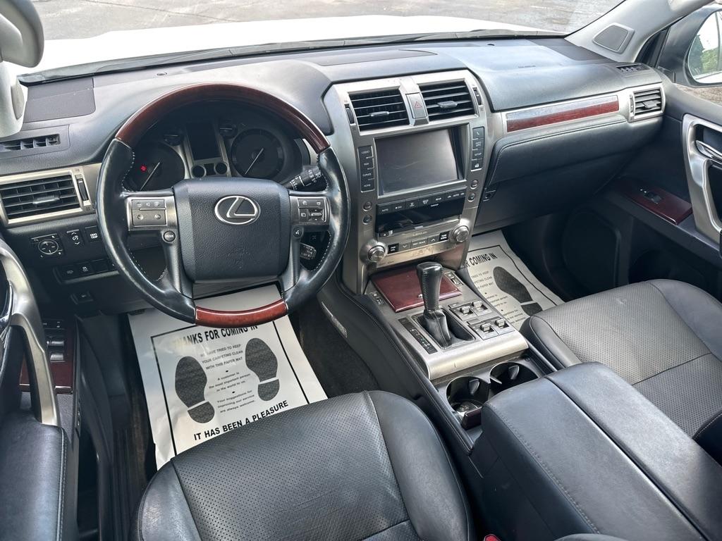 Lexus GX 460 4WD 4dr Luxury 2015