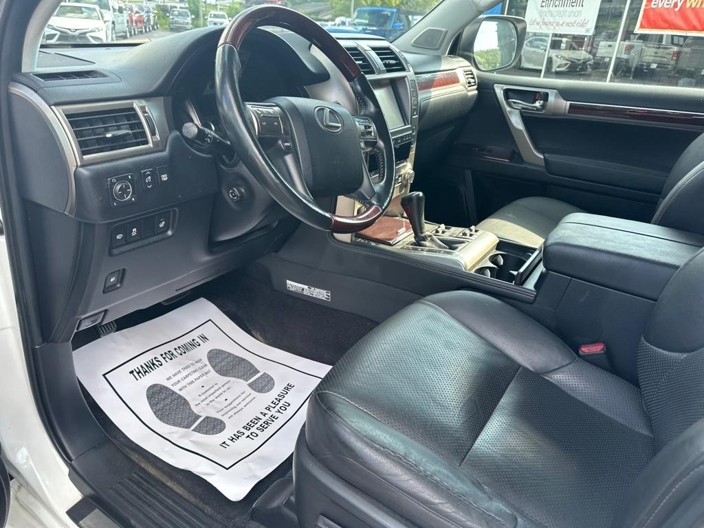 Lexus GX 460 4WD 4dr Luxury 2015