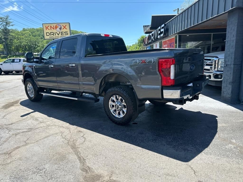 Ford Super Duty F-250 SRW King Ranch 4WD Crew Cab 8' Box 2019