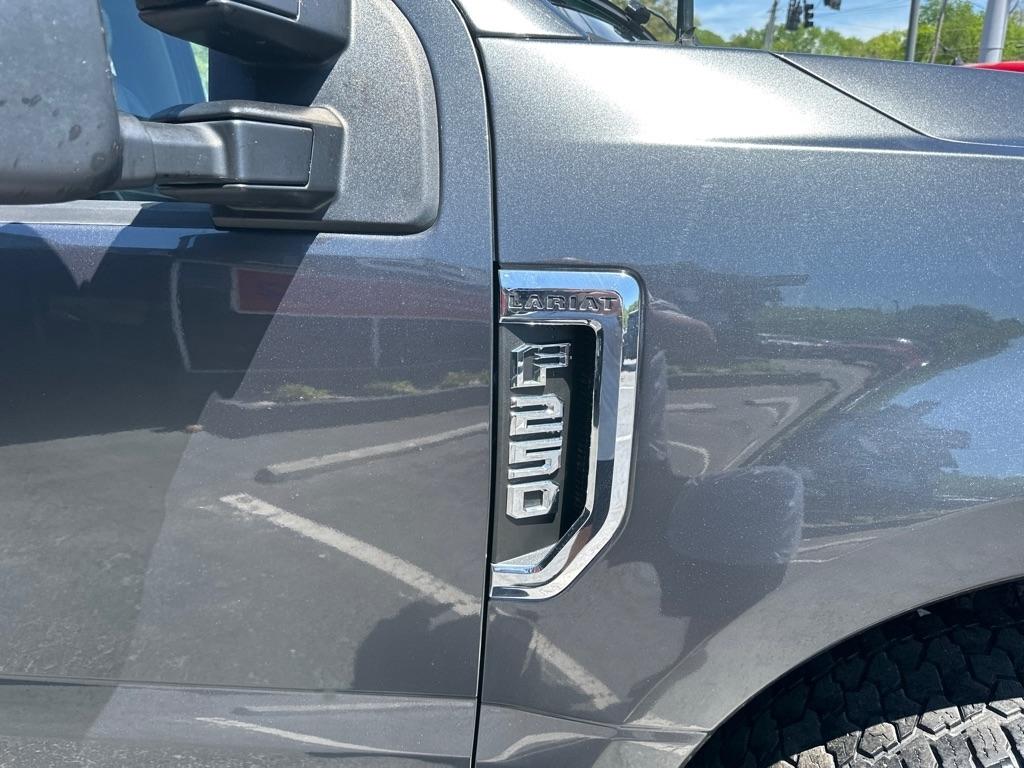 Ford Super Duty F-250 SRW King Ranch 4WD Crew Cab 8' Box 2019