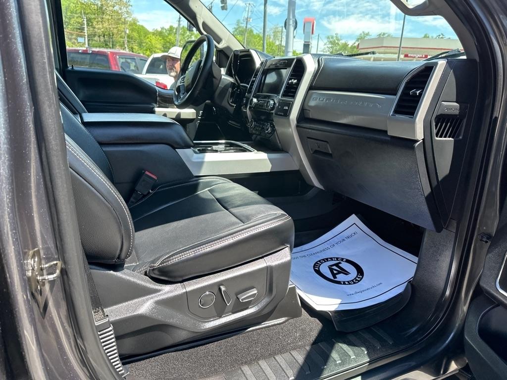 Ford Super Duty F-250 SRW King Ranch 4WD Crew Cab 8' Box 2019