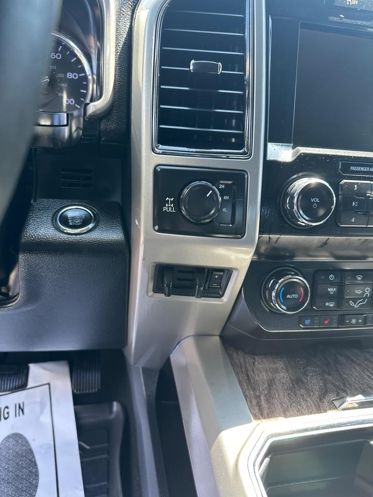 Ford Super Duty F-250 SRW King Ranch 4WD Crew Cab 8' Box 2019