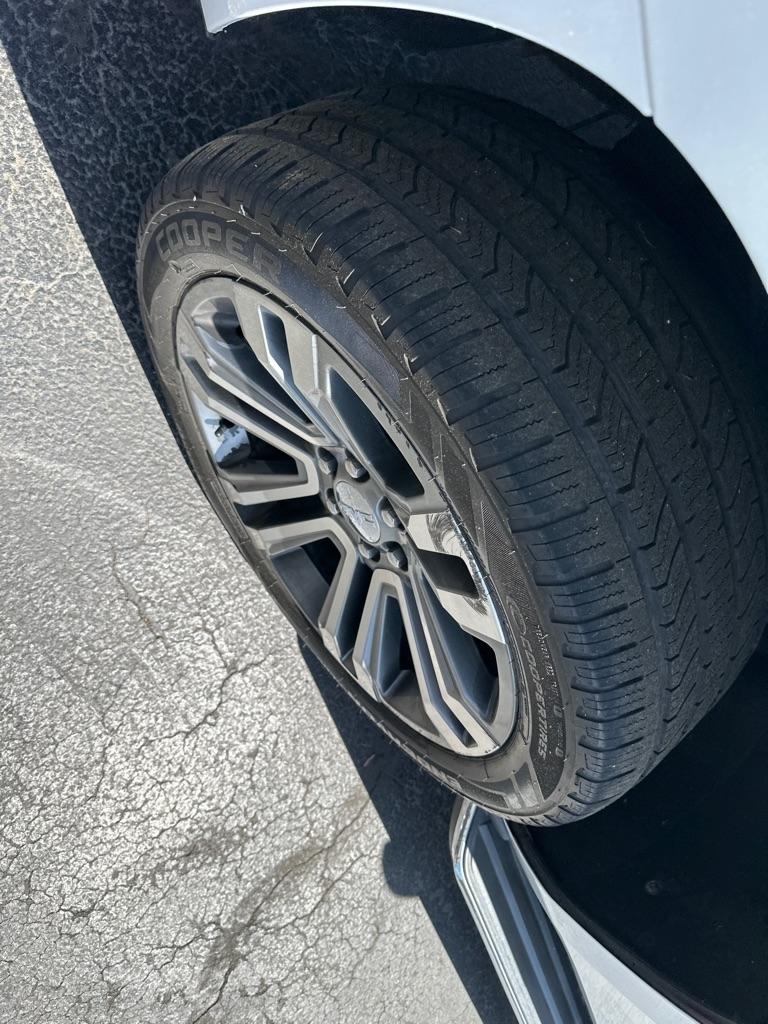 GMC Yukon 4WD 4dr Denali 2017