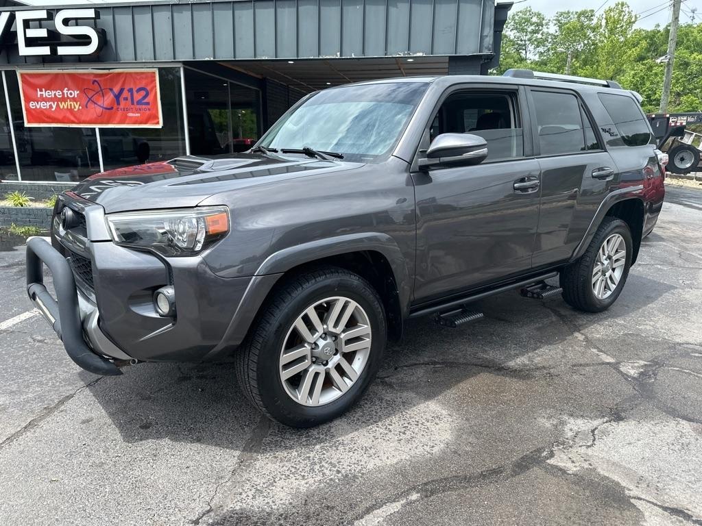 Toyota 4Runner TRD Off Road Premium 4WD (Natl) 2018
