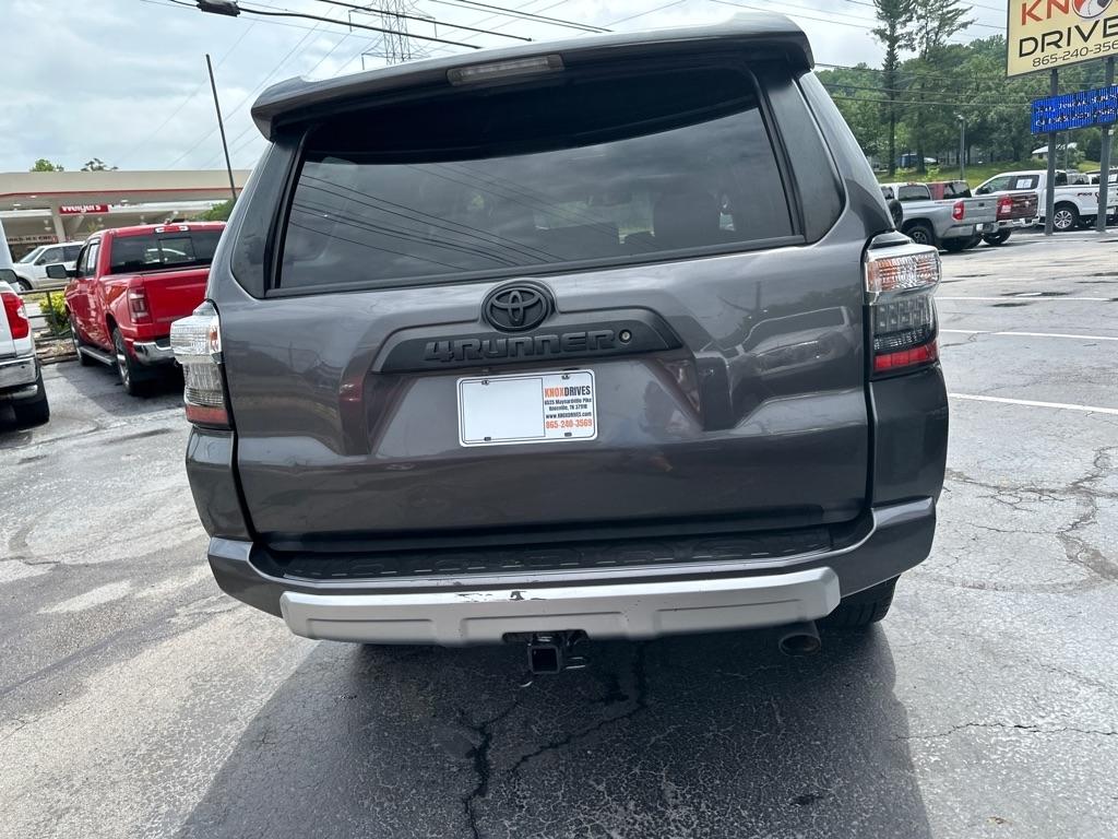 Toyota 4Runner TRD Off Road Premium 4WD (Natl) 2018