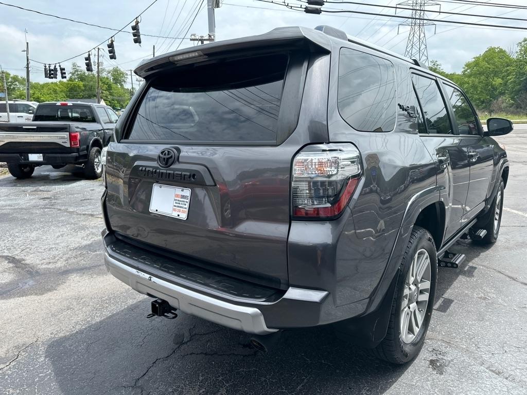 Toyota 4Runner TRD Off Road Premium 4WD (Natl) 2018
