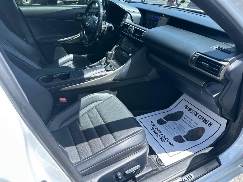 Lexus IS IS 300 AWD 2017