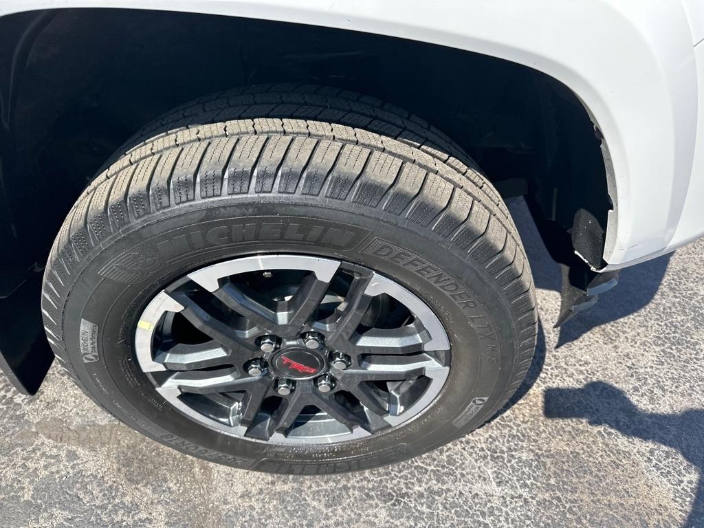 Toyota Tacoma 4WD Double Cab V6 AT Limited (Natl) 2016