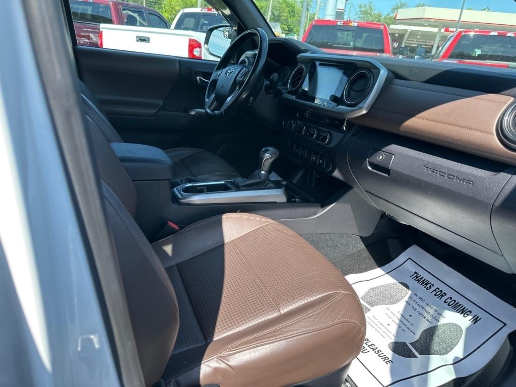 Toyota Tacoma 4WD Double Cab V6 AT Limited (Natl) 2016