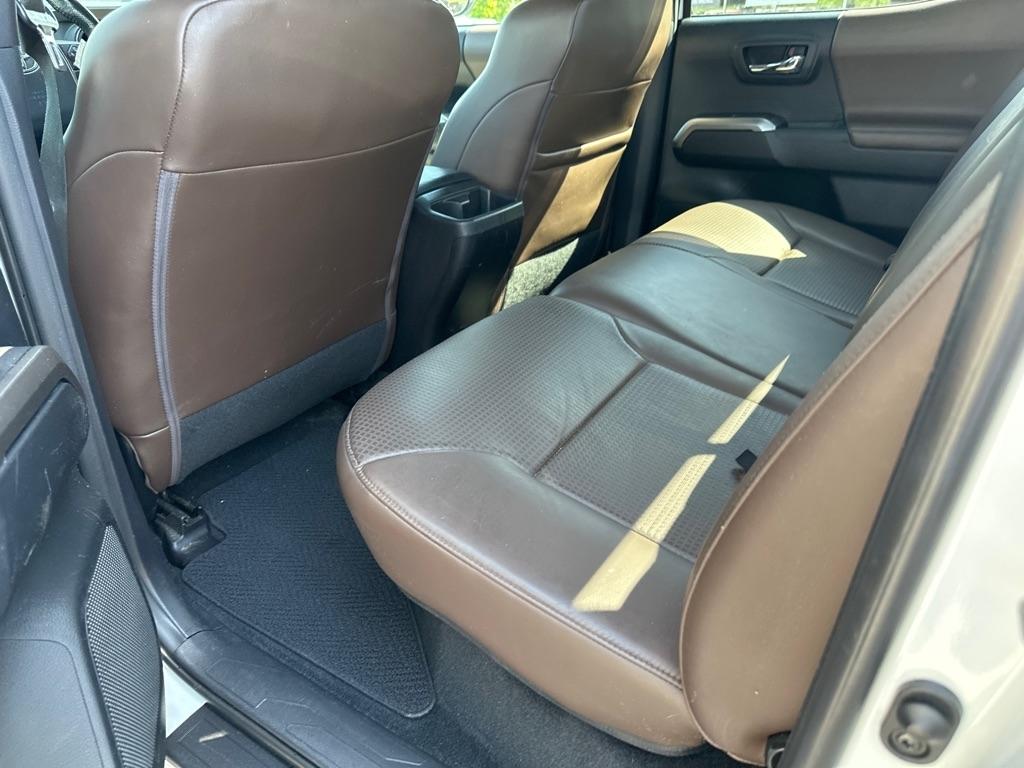 Toyota Tacoma 4WD Double Cab V6 AT Limited (Natl) 2016