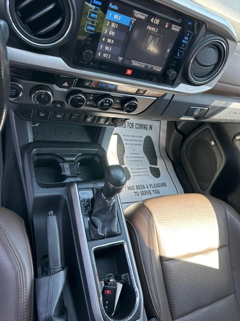 Toyota Tacoma 4WD Double Cab V6 AT Limited (Natl) 2016